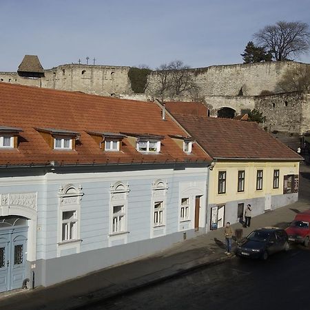 Várkapu Panzió Eger Esterno foto